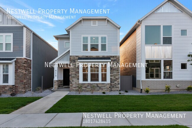 Primary Photo - Incredible 3-bed Home in Highland