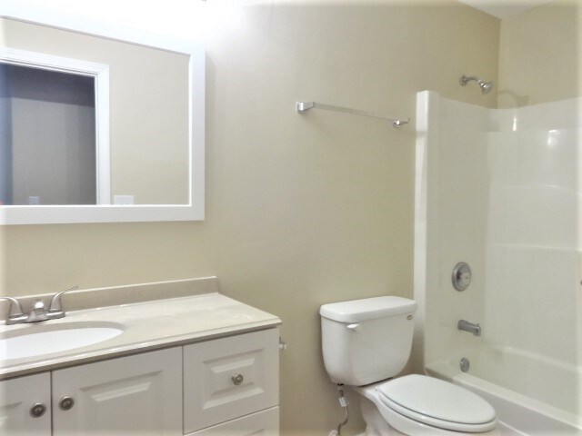 Building Photo - 5220 W Mulberry Ln