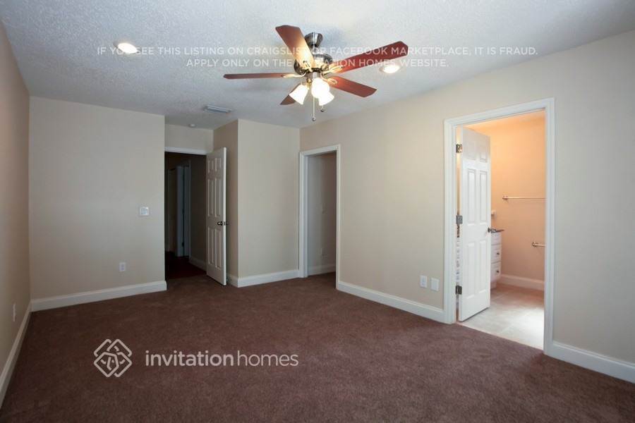 Building Photo - 14224 SW 111th Ln