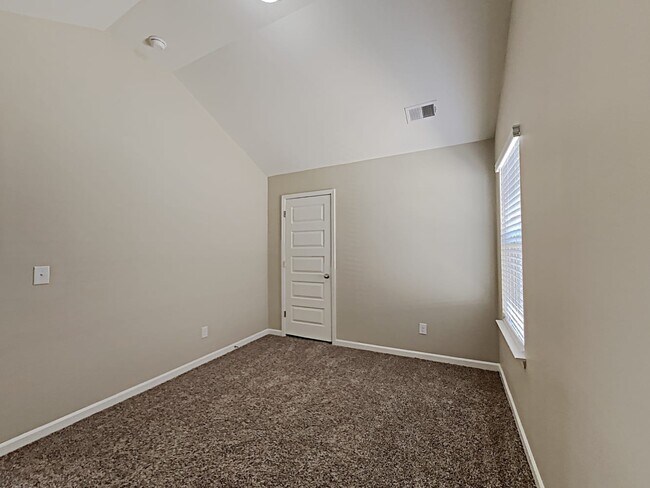 Building Photo - 2726 Trebek Ct