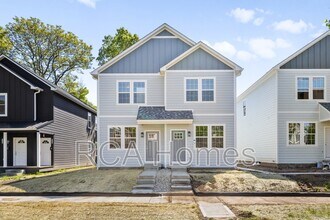 Building Photo - 2739 Guilford Ave