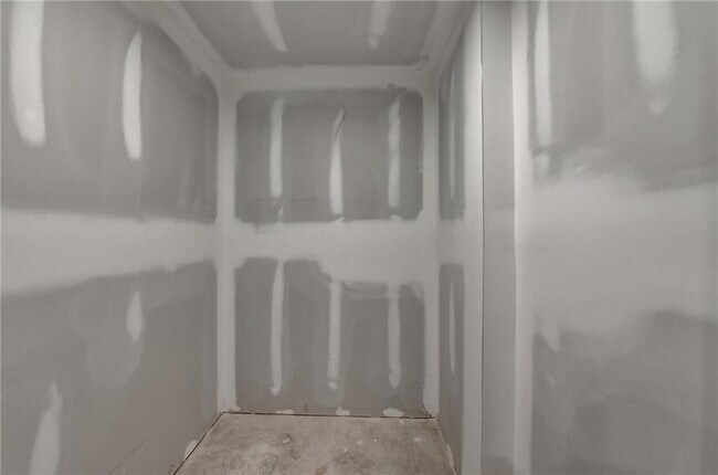 Building Photo - 953 Woods Chapel Rd