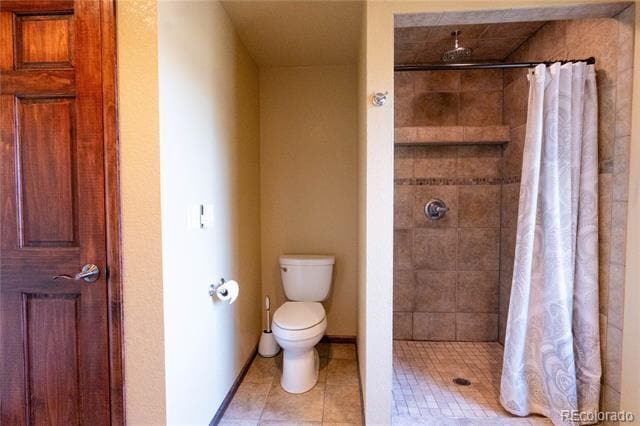 Building Photo - 2323 Dogwood Cir