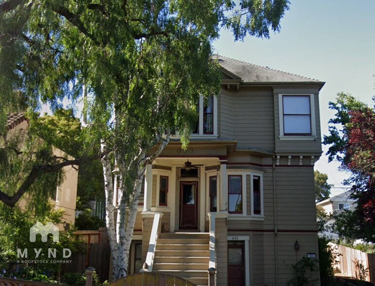 Primary Photo - 633 Carolina St