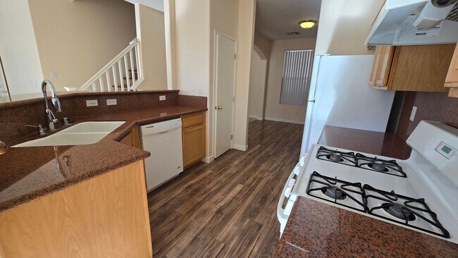 Building Photo - 2 story, 2 car garage, 4 bedroom, All appliances. move in ready home !