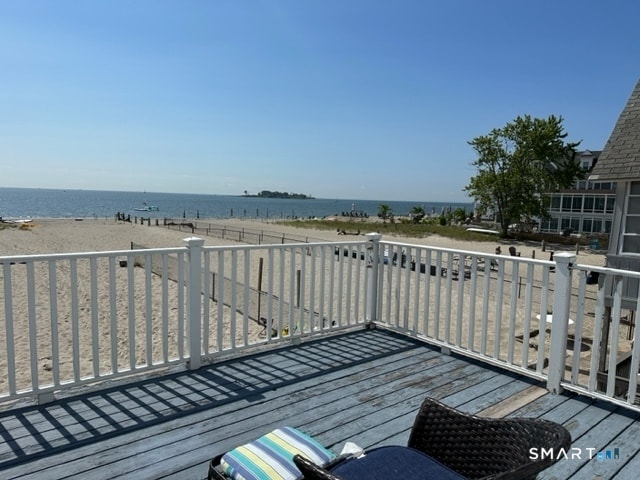 Building Photo - 855 E Broadway