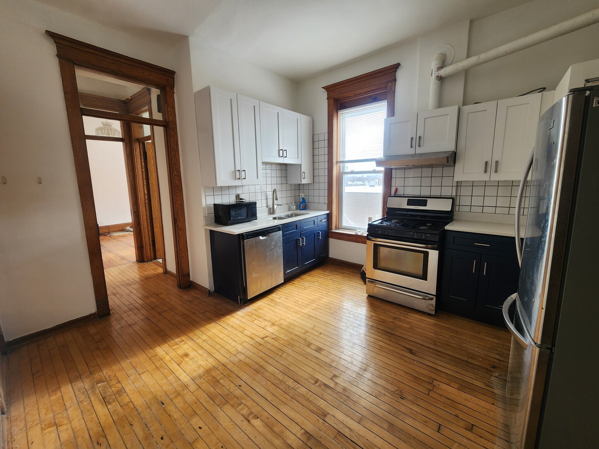 Building Photo - 2404 W Superior St