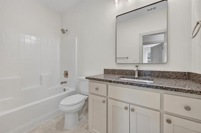 Building Photo - 500 E Kimball St