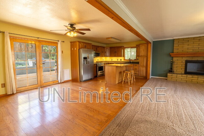 Building Photo - 4880 E Tomahawk Dr