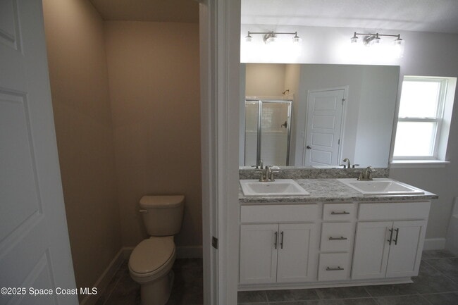 Building Photo - 2541 Pinwherry St