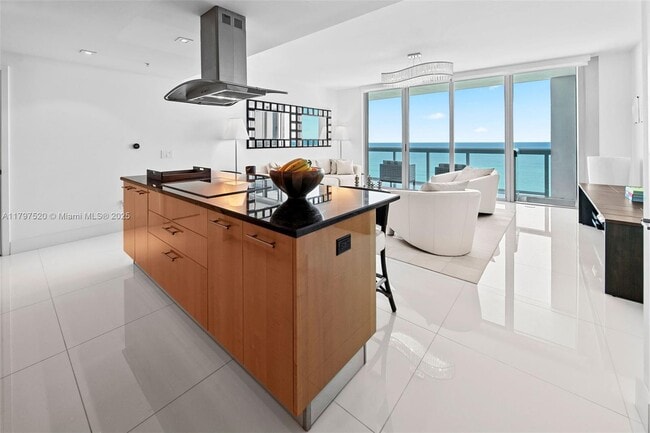 Building Photo - 6899 Collins Ave