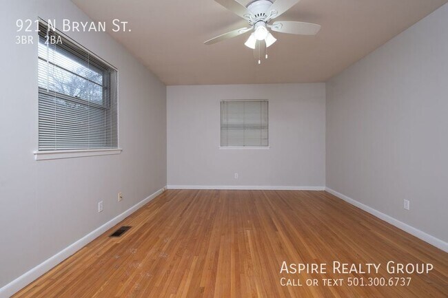 Building Photo - Updated 3 bedroom Home in Midtown