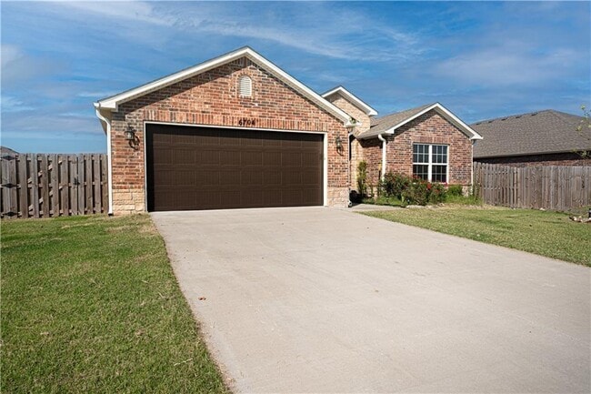 Building Photo - 6704 SW Pilgrim Rd