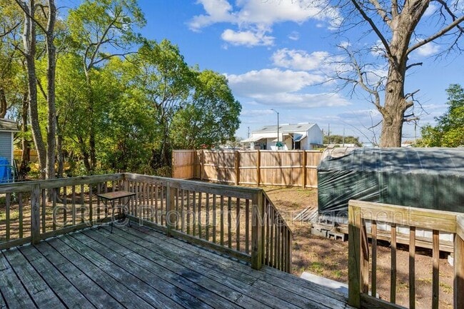 Building Photo - 2925 Alabama Dr