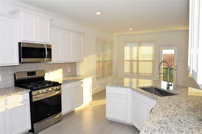 Building Photo - 7510 Monarch Forest Ln
