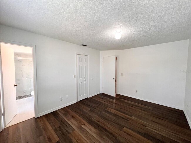 Building Photo - 2273 Waterleaf St