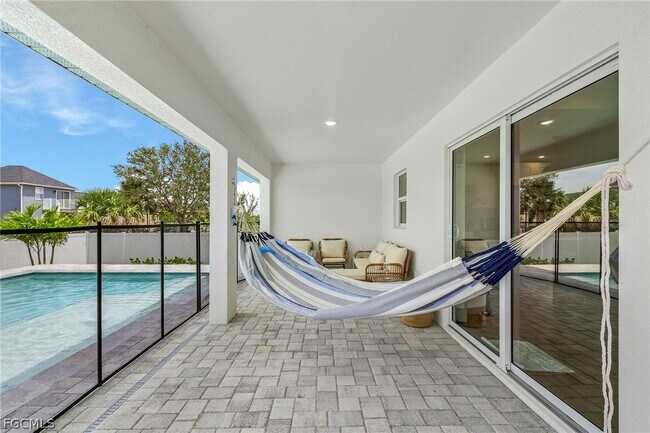 Building Photo - 3015 NW 42nd Ave