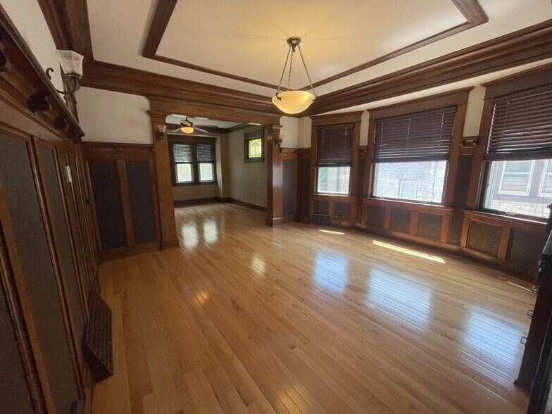 Building Photo - 1819 N 51st St