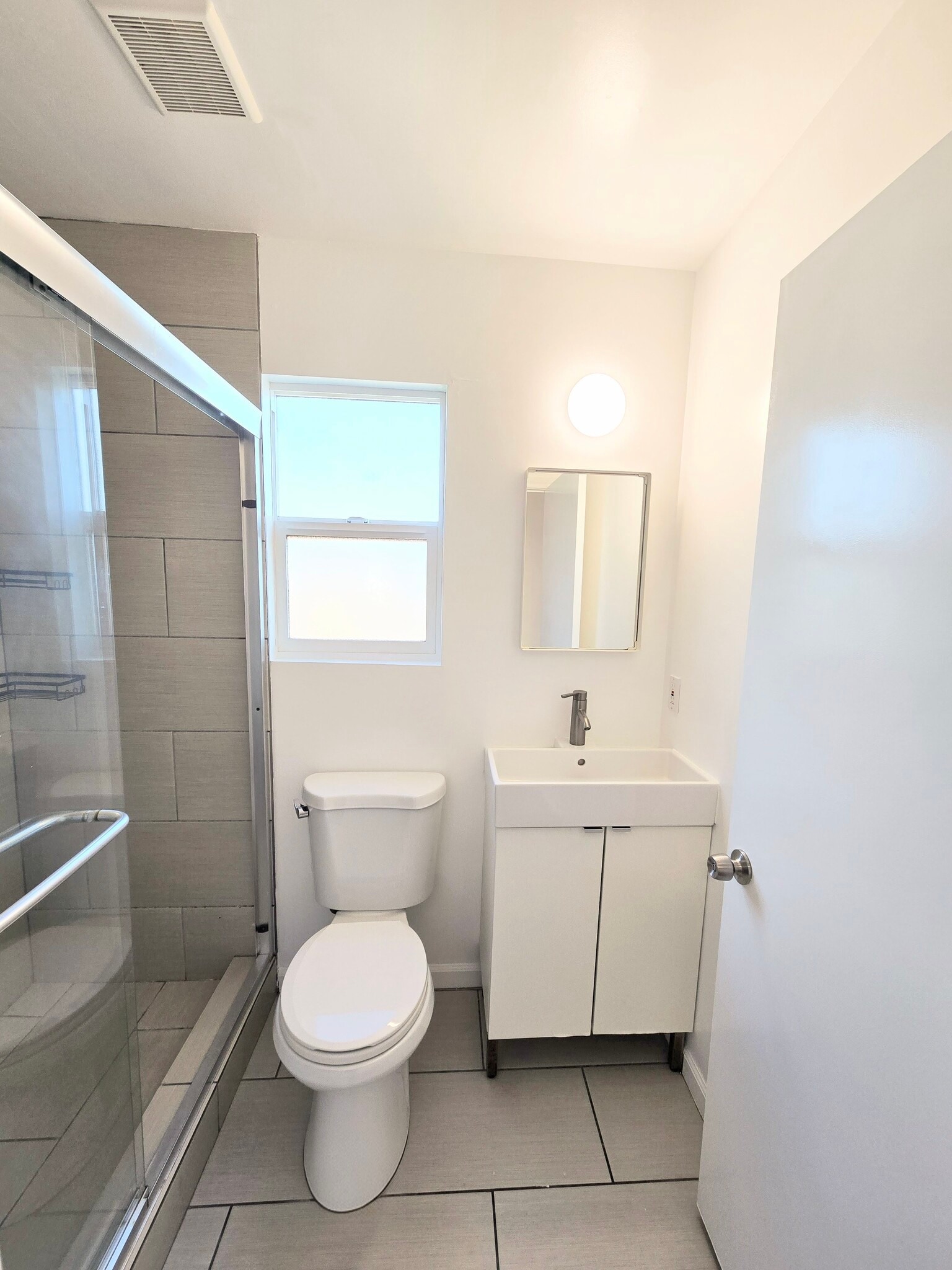 Bathroom 1 - 3121 Larga Ave