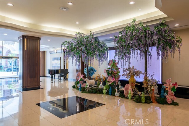 Building Photo - 343 Pioneer Dr