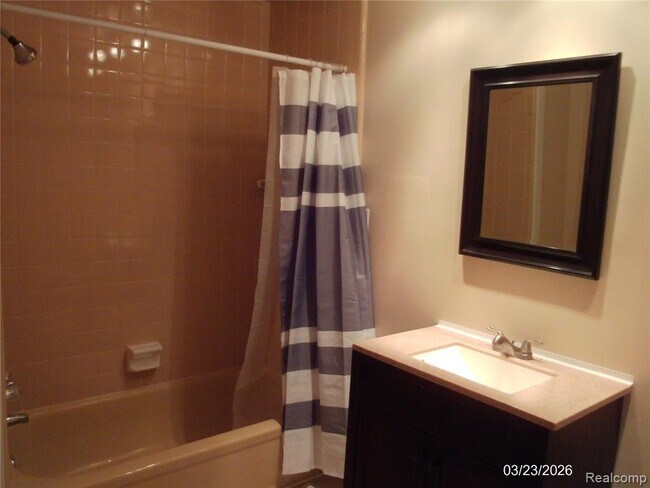 Building Photo - 24495 Quad Park Ln