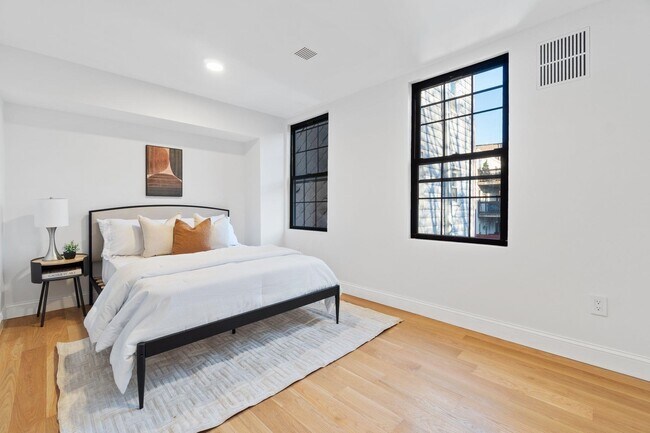Building Photo - 82 Colgate St