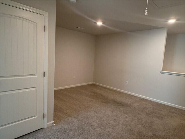 Building Photo - 3101 Greyton Dr