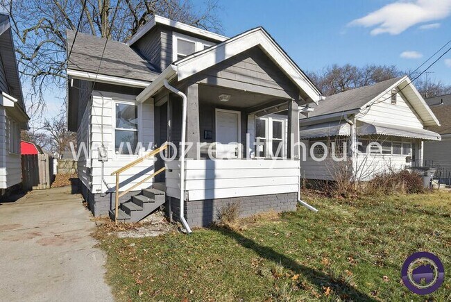 Building Photo - 1840 Marne Ave