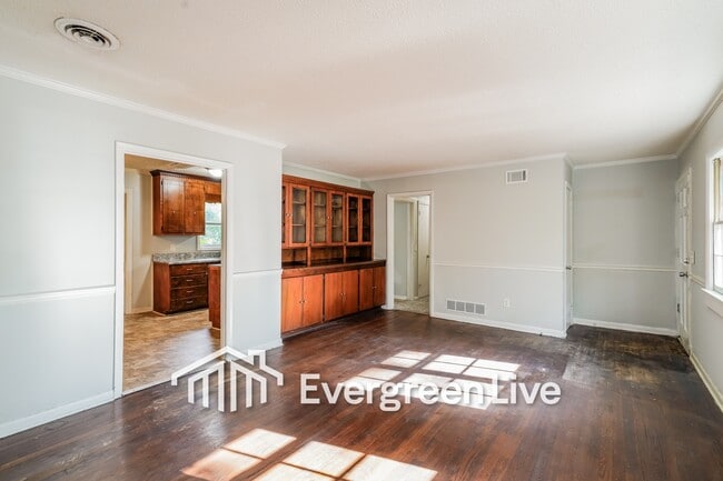 Building Photo - 1602 St Michaels Rd