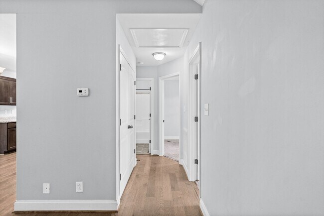Building Photo - 771 Banister Dr