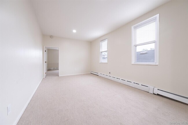 Building Photo - 115 Wolfs Ln