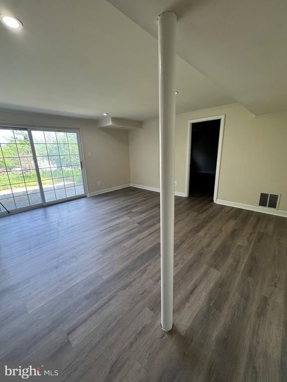 Building Photo - 7716 Bristow Dr