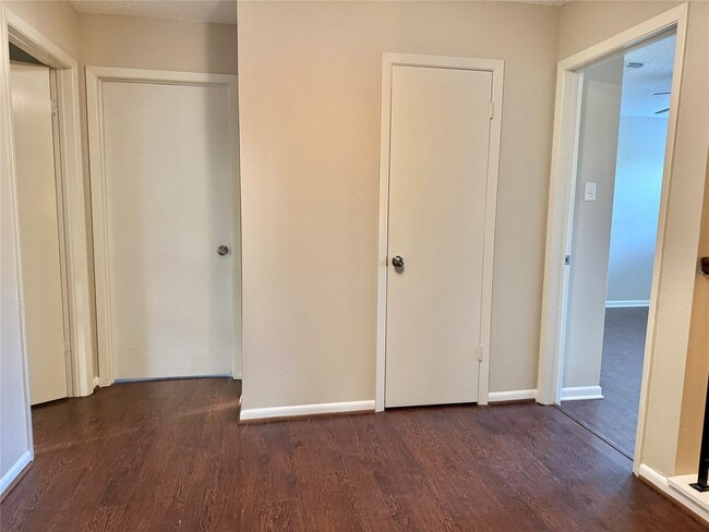 Building Photo - 2923 Cottonfield Way