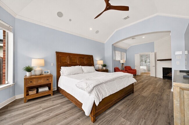 Building Photo - 3510 Artesian Springs Ln