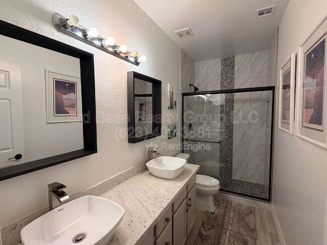 Building Photo - 3033 N 145th Ln