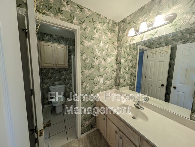 Building Photo - 6947 E 46th Pl