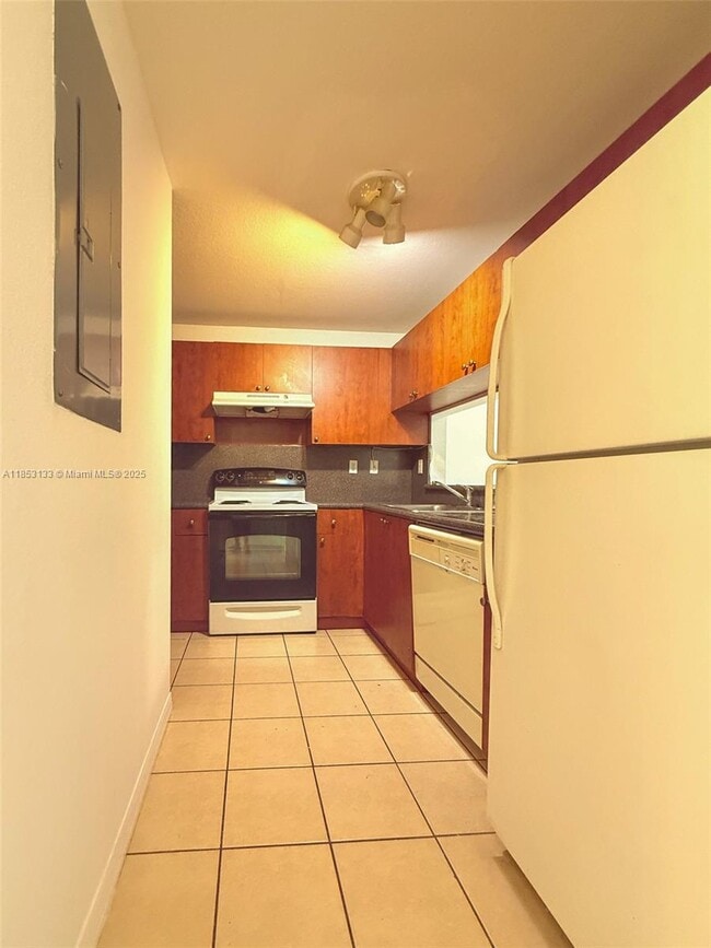 Building Photo - 2280 NW 136th Terrace