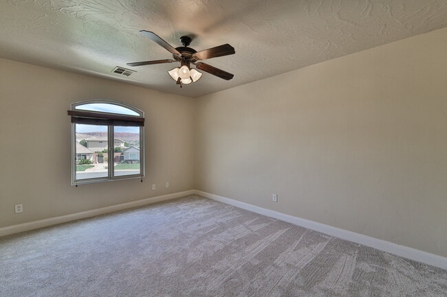 Building Photo - "Spacious 4-Bedroom Retreat with 3,584 Sq ...