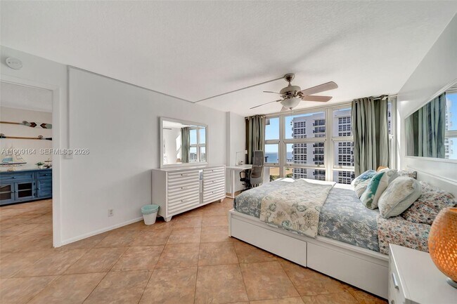 Building Photo - 531 N Ocean Blvd