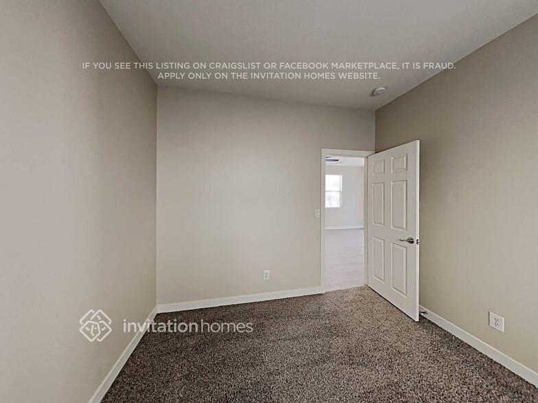 Building Photo - 11856 Bella Luna St