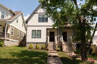 Building Photo - 622B Annex Ave