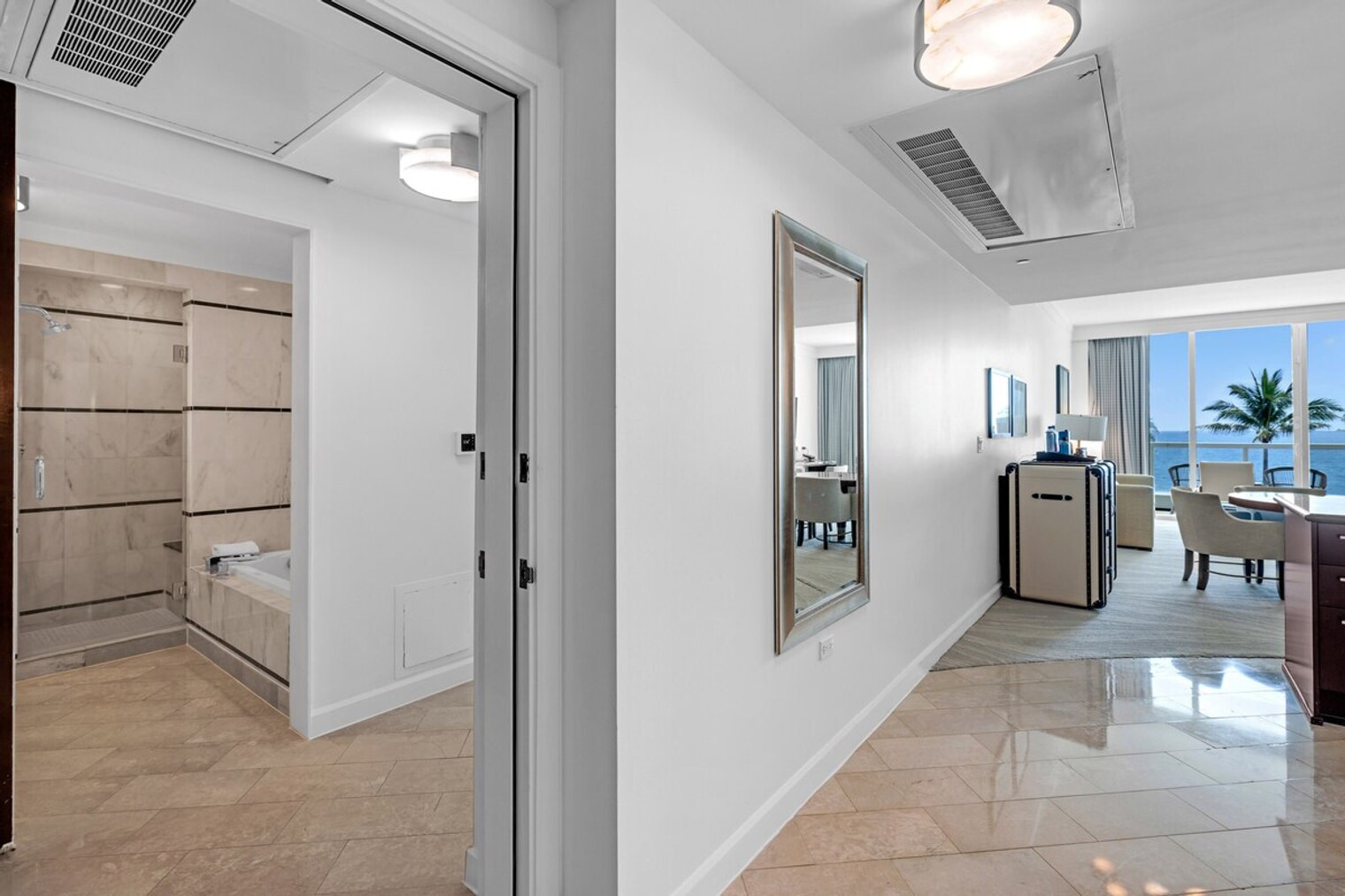 Building Photo - 4441 Collins Ave