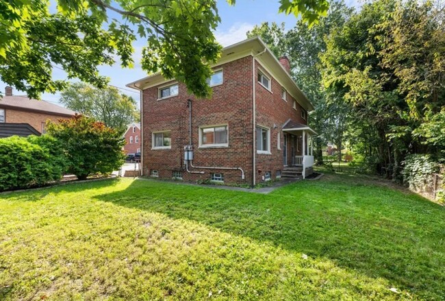 Building Photo - 15334 Triskett Rd