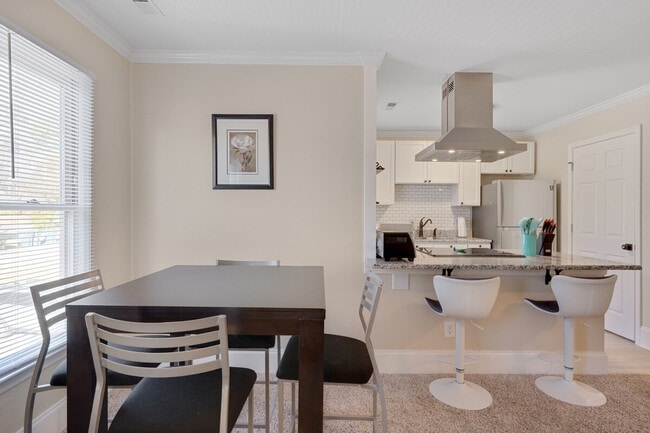 Building Photo - 2128 S Roxboro St