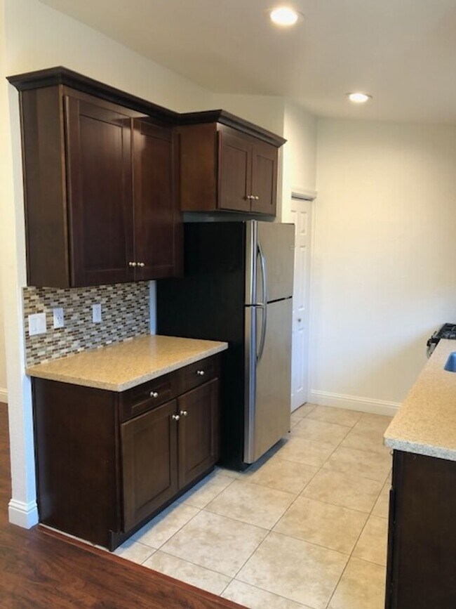 Building Photo - 1 bedroom apartment