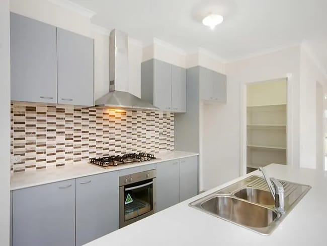 Building Photo - 1841 S Glenn Ave