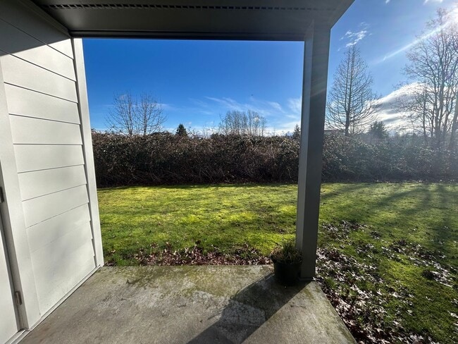 Building Photo - 4234 Wintergreen Cir