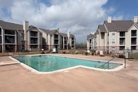 Building Photo - Forest Creek
