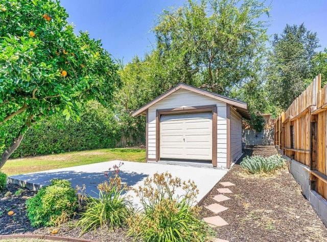 Building Photo - 3 bedroom in Altadena CA 91001