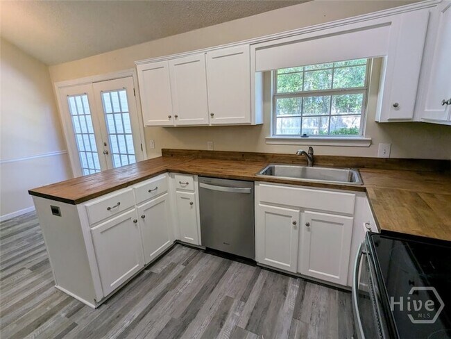 Building Photo - 89 Carlisle Ln